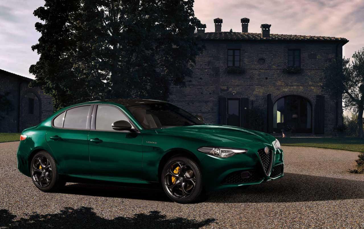 アルファロメオ・ジュリアに上質感あふれる専用ボディカラーや