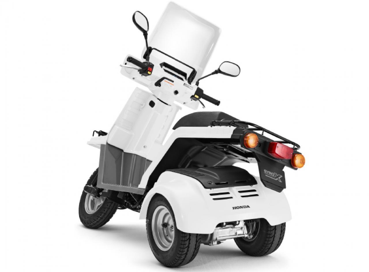 2st.ジャイロキャノピー.ジャイロX.後期型オーバーフェンダー.未使用