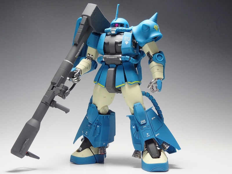 プレミアム完成品】バンダイ MG 1/100 MS-06R-2 ロバート・ギリアム