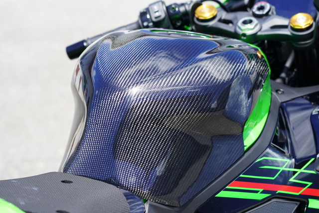 23~ZX-4R/4RR ﾀﾝｸﾊﾟｯﾄﾞ/ｺｰﾙﾄﾞﾌﾟﾚｽ | EIGHT （才谷屋ファクトリー､HEART）