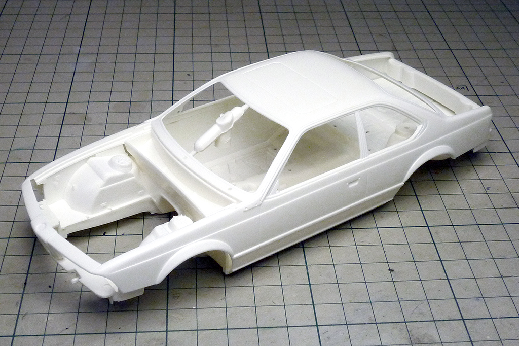 世界一美しいクーペ」をじっくりと組み上げる喜び！フジミ製プラモ