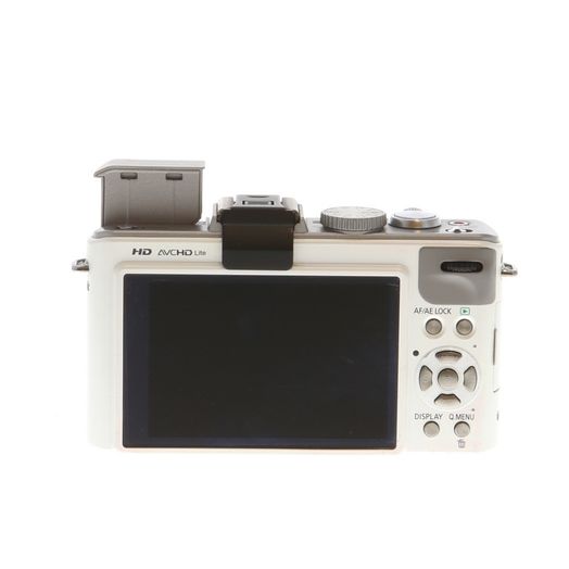 Panasonic Lumix DMC-LX5 Digital Camera, White {10.1MP}