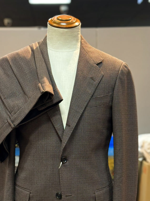 BEAMS F〉24AW ハンドラインモデル『ブラウンチェックスーツ