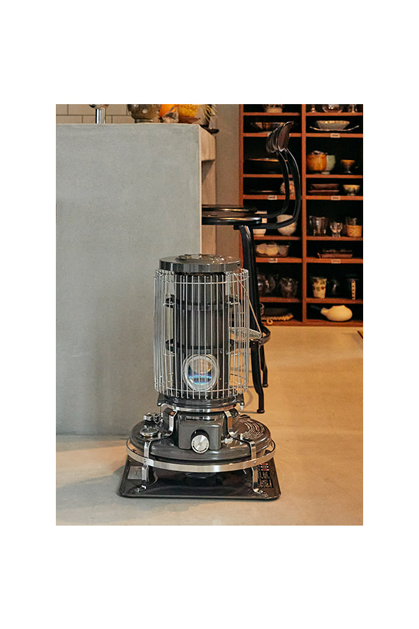 ストーブの名品＜アラジン＞と＜BEAMS JAPAN＞の2021年コラボモデルを