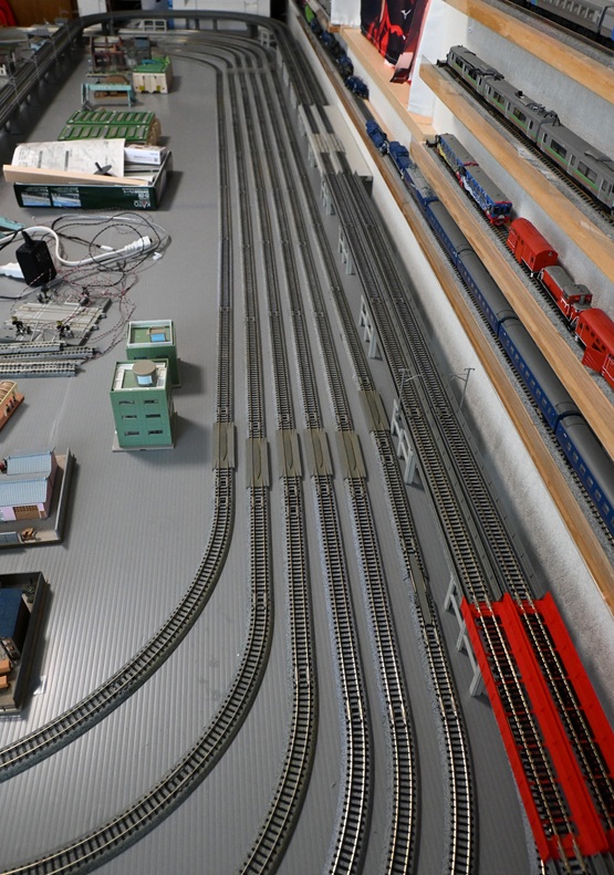 Nゲージ固定レイアウト、単線高架線路の複線化完了 - yorokinoko