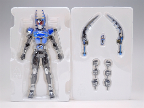 S.H.フィギュアーツ 真骨彫製法 仮面ライダーガタック レビュー - YOの