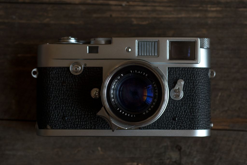 Leica M2とLeicavit MP -