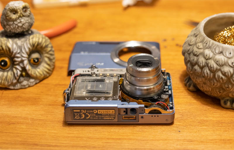 EXILIM EX-Z600 CASIO 分解 センサーごみ清掃 - fortia's レビュー