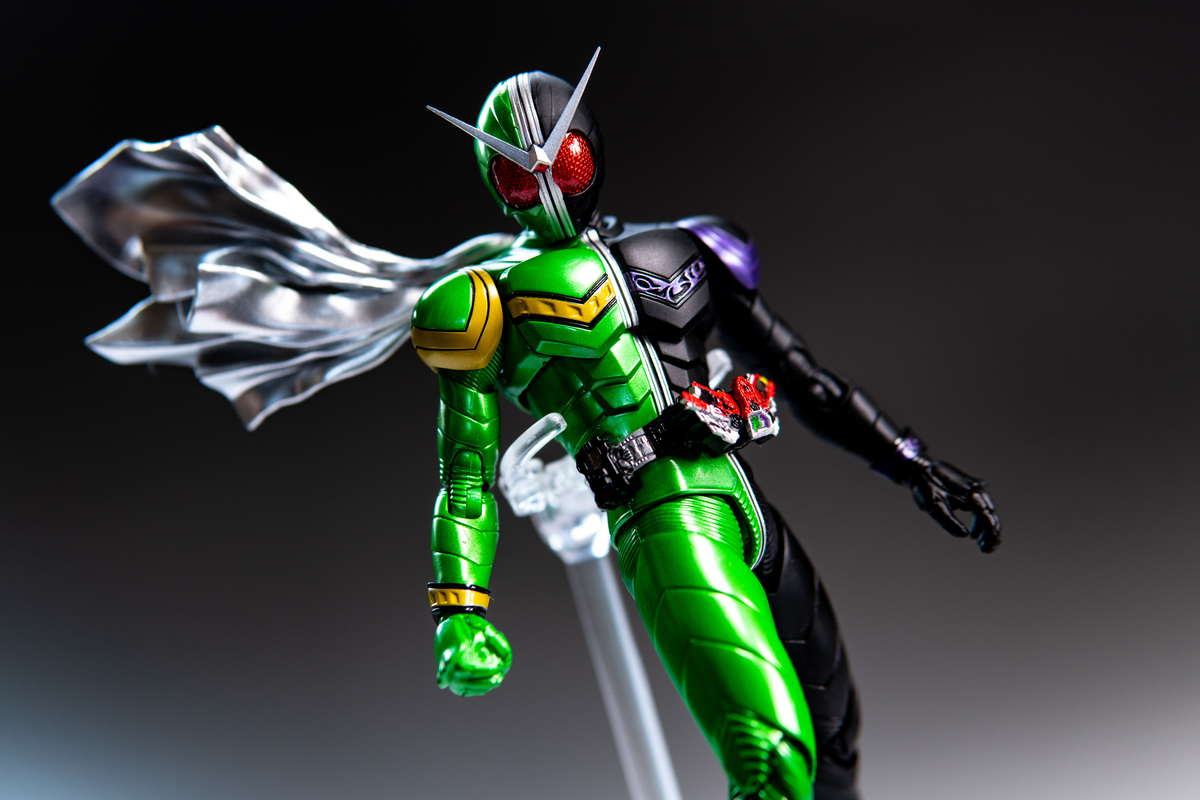 S.H.Figuarts 真骨彫製法 仮面ライダーW サイクロン/ジョーカー