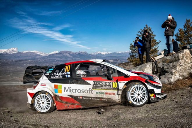 初のモンテカルロで学んだ現場の空気。仕事場の解説者ブースは至れり