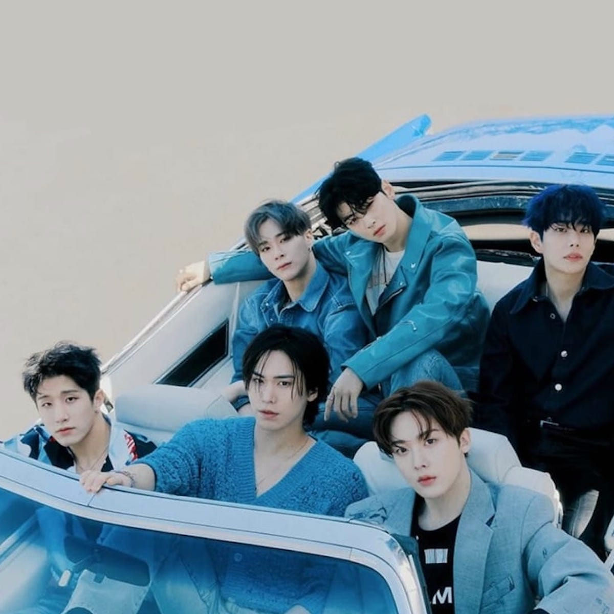 アストロ: アルバム、曲、コンサート | Deezer