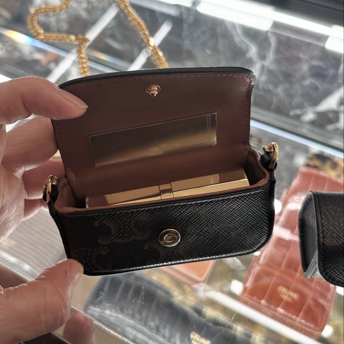 海外限定☆】セリーヌ リップスティックケース ストラップ付き (CELINE