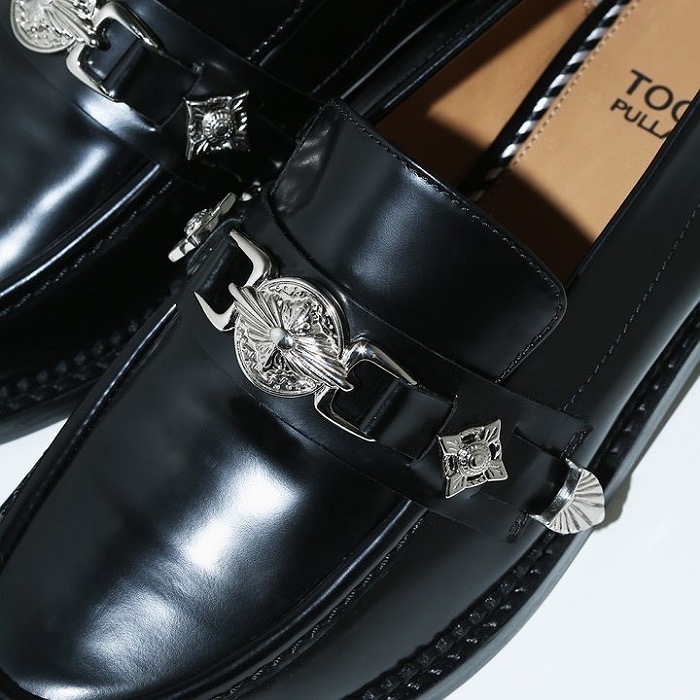 TOGA PULLA 国内買付 METAL LOAFER メタルローファー (TOGA/ローファー