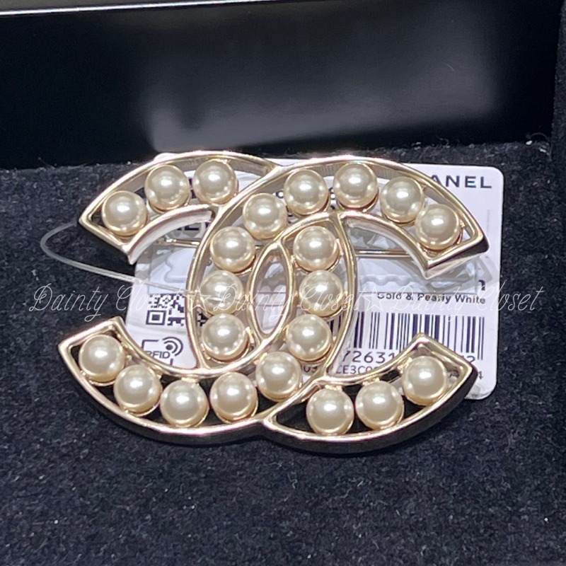 CHANELシャネル CCロゴ ブローチ・コサージュゴールド 【公式通販】