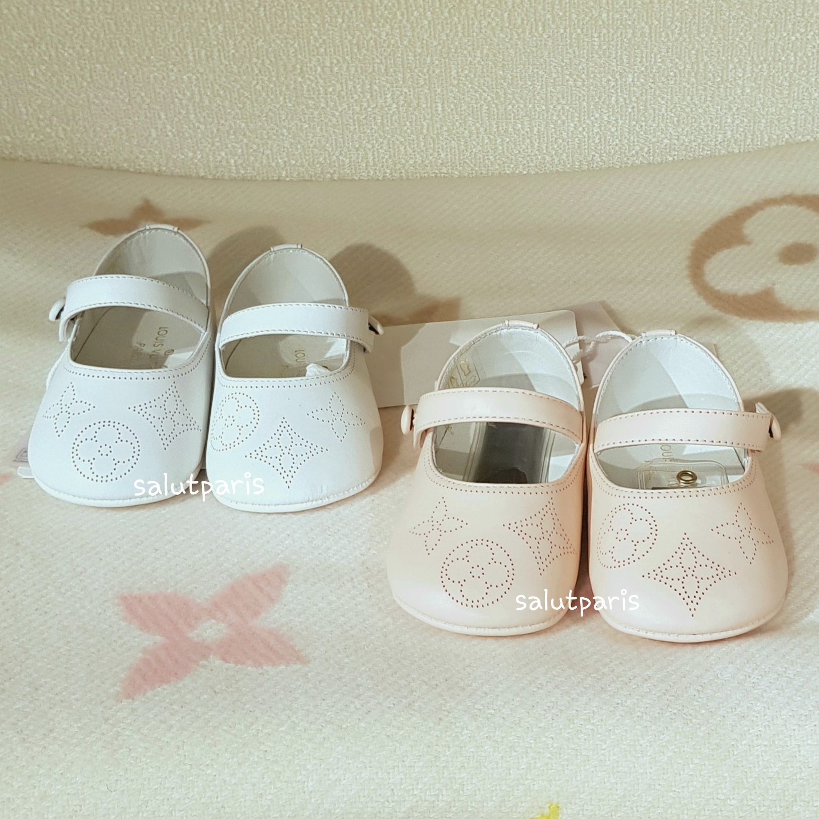 ファーストシューズに*ルイヴィトン*ベビーストラップシューズ (Louis