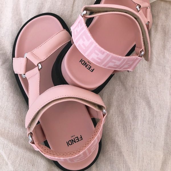 FENDI(フェンディ) キッズサンダル(ベビー・キッズ) - ブランド通販のBUYMA