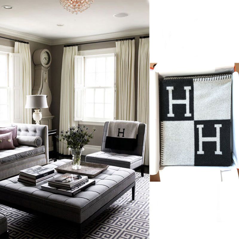 HERMES 円高還元! アヴァロン Avalon ブランケット noir 135x170