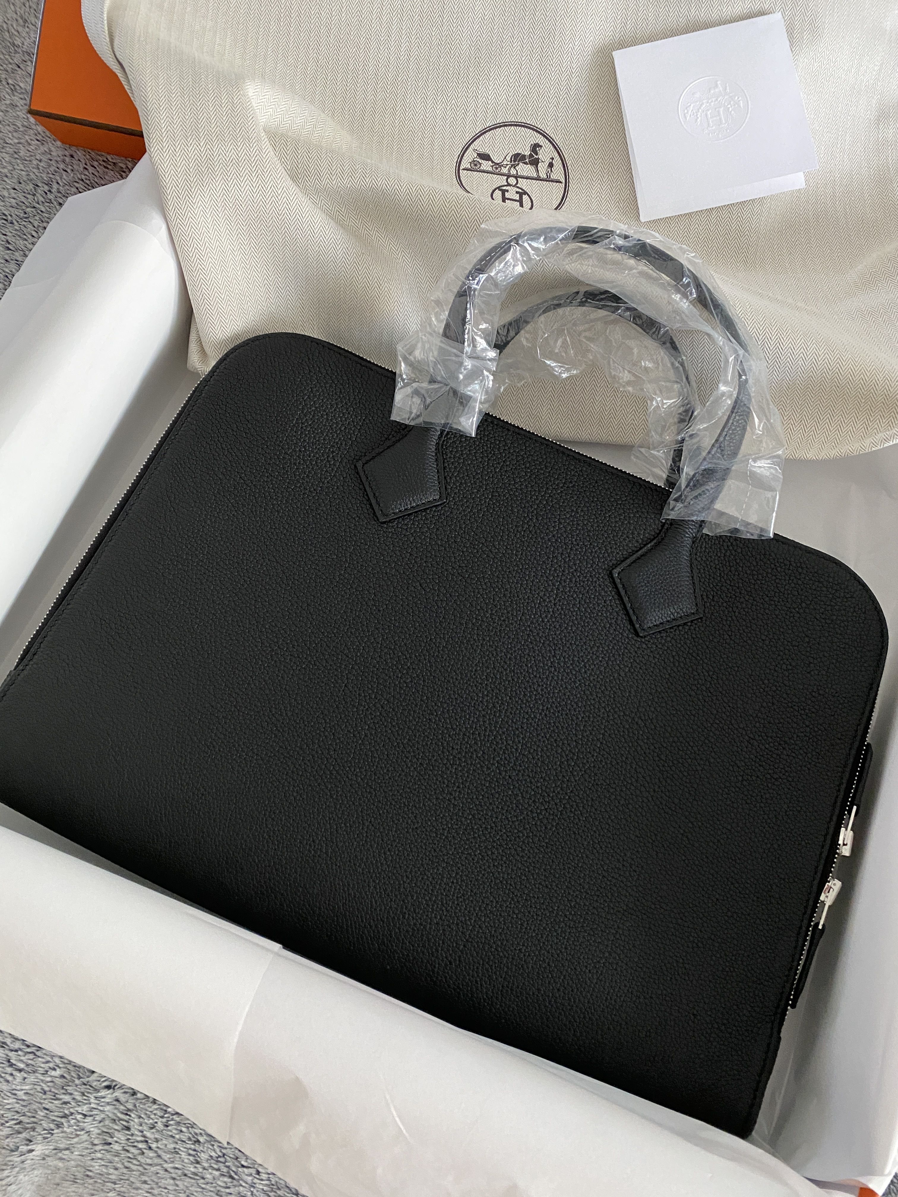 HERMES（エルメス）- Victoria light ブリーフケース ブラック (HERMES