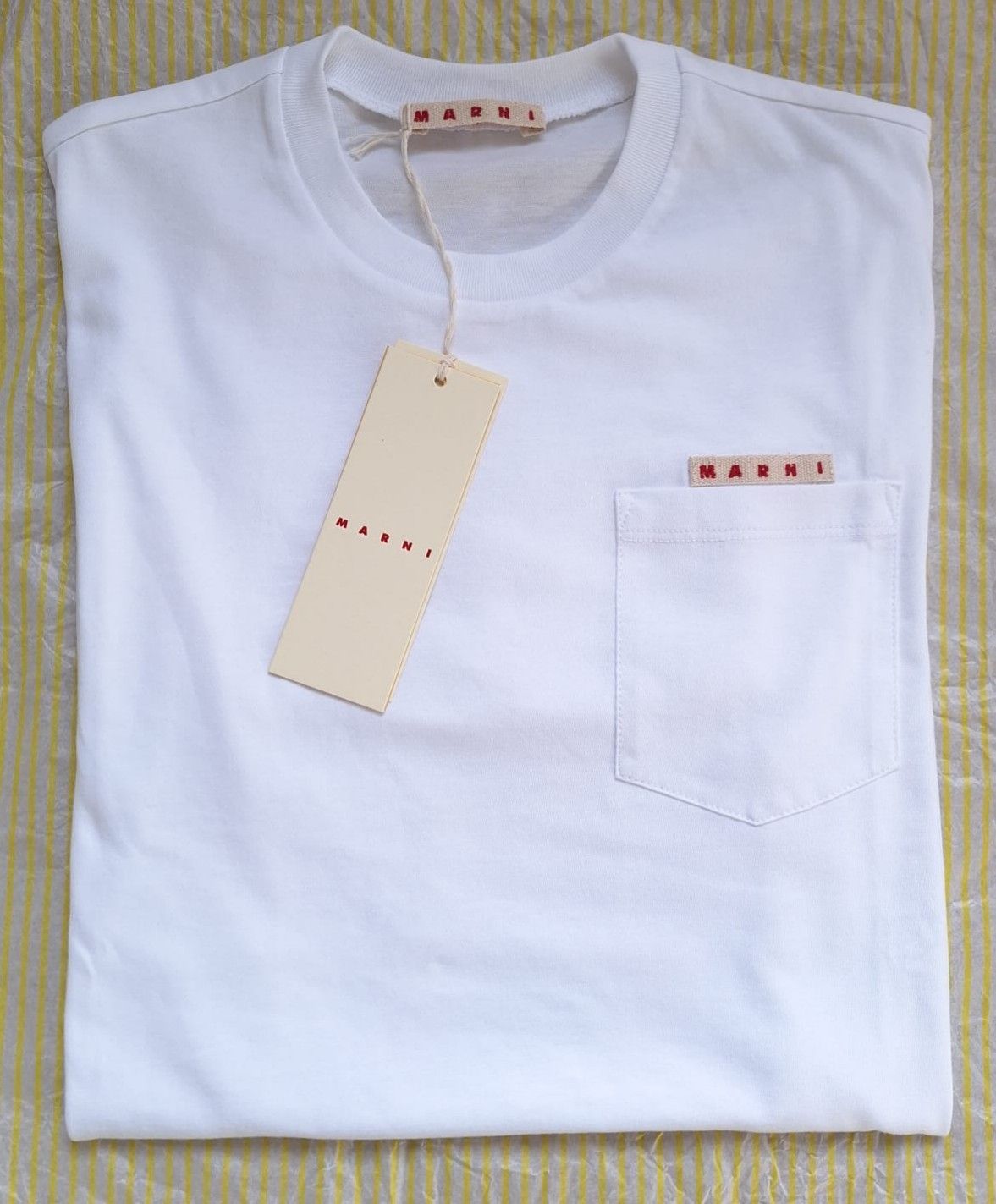 MARNI】 胸ポケット ロゴ Tシャツ 大人もOK SS24 (MARNI/キッズ用