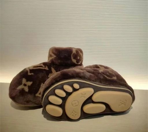 もこもこが可愛い♪】ルイヴィトン LV モノグラム シューズ (Louis