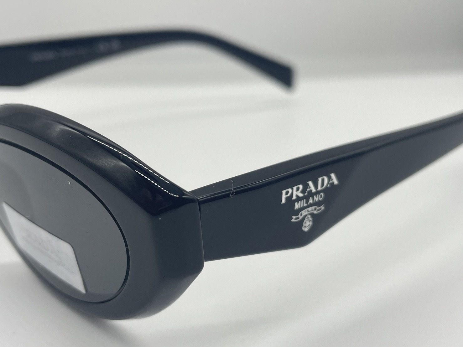 PRADA】シンボル サングラス ロゴ ブラック 関税送料込み (PRADA