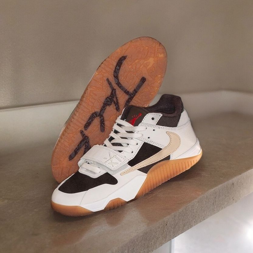 Travis Scott Nike Jordan Jumpman Jack TR Sail and Dark Mocha (Nike