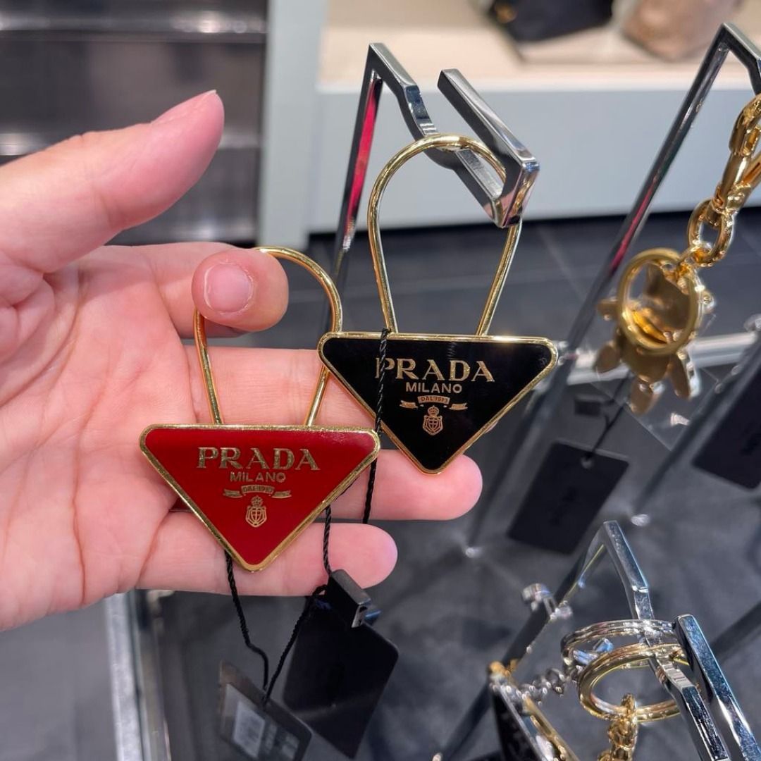 ☆PRADA / プラダ ☆ 三角ロゴ キーホルダー 1PS395 (PRADA