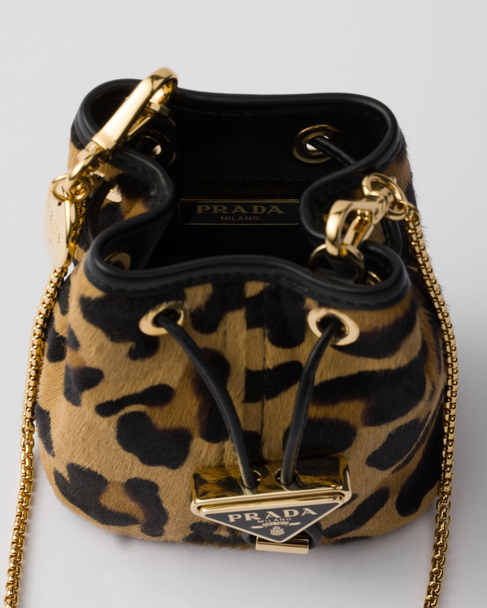 海外限定*PRADA*ヒョウ柄レオパード チェーンショルダーバッグ (PRADA