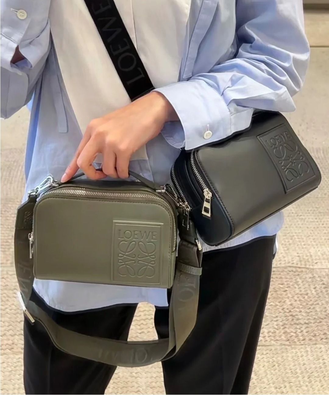 LOEWE ロエベ カメラ クロスボディバッグ ミニ サテンカーフ (LOEWE