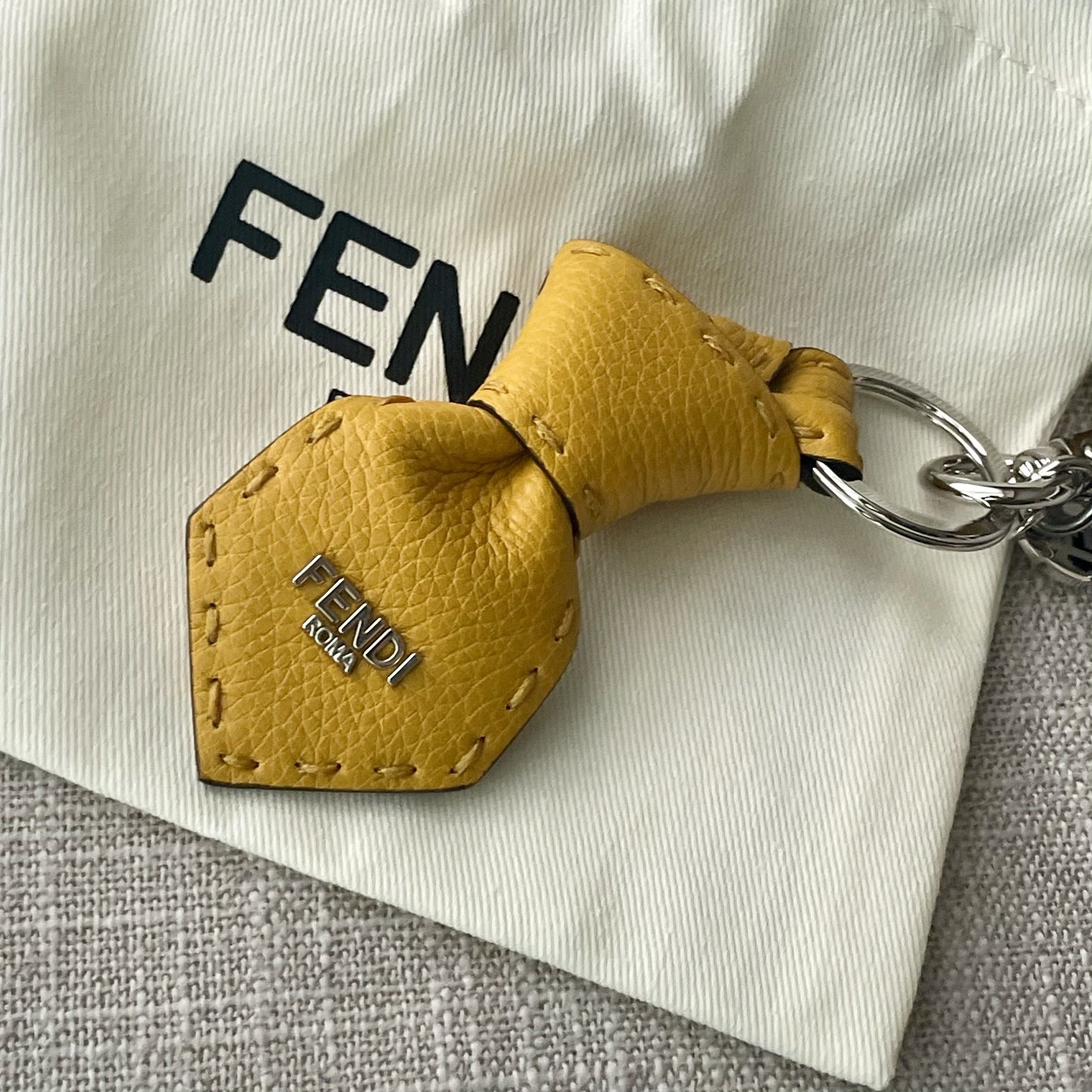 Fendi ☆ バッグ チャーム 目黒蓮 さん着用 (FENDI/バッグチャーム