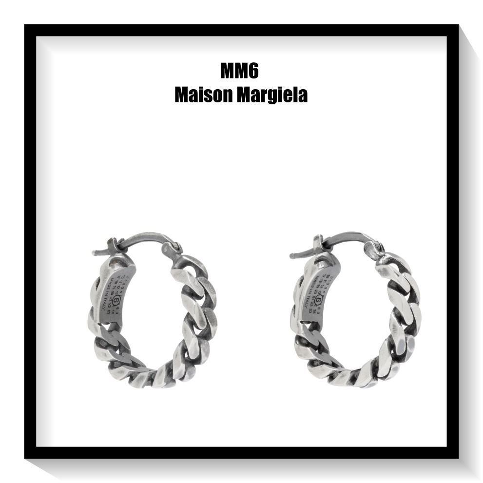 ☆MM6 メゾンマルジェラ☆ チェーンロゴピアス ♪シルバー系♪ (MM6