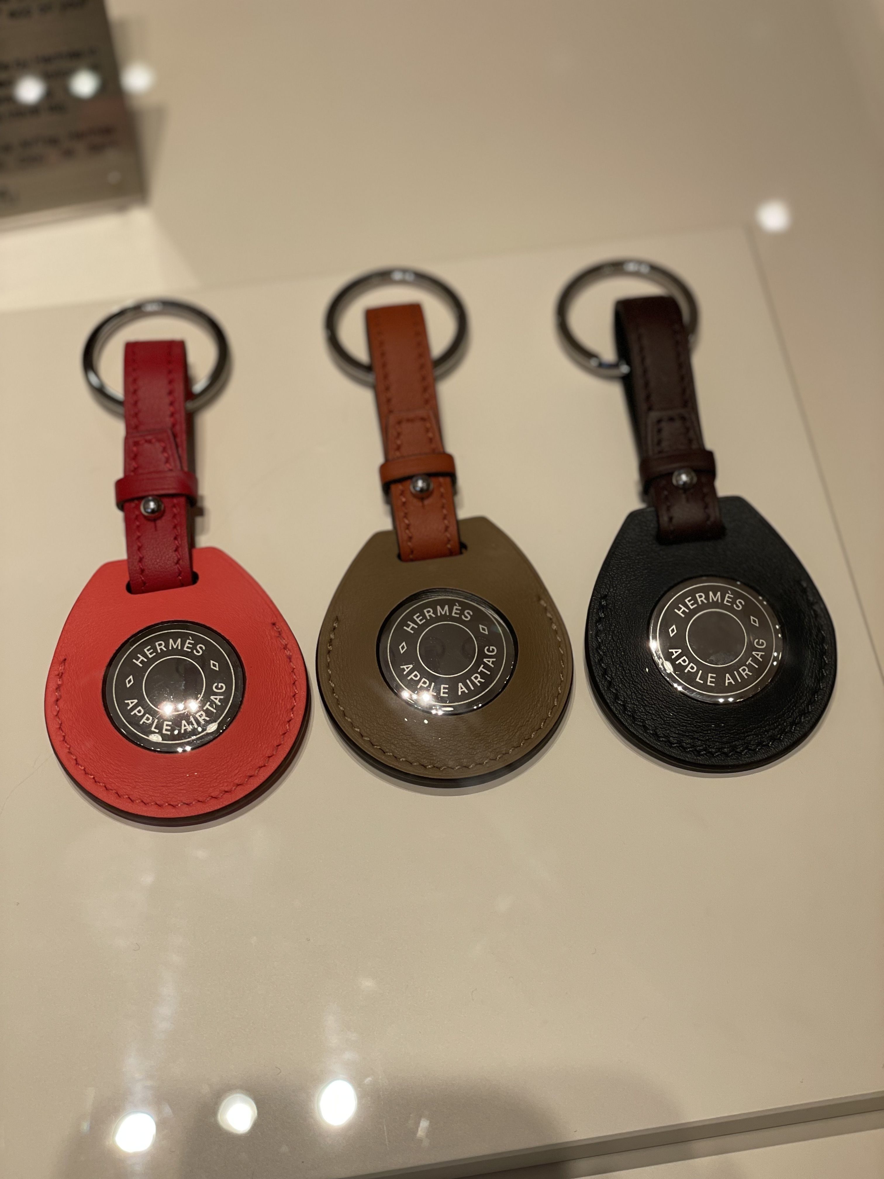 日本完売】Hermes Apple Air Tag キーリング エルメスエアタグ (HERMES