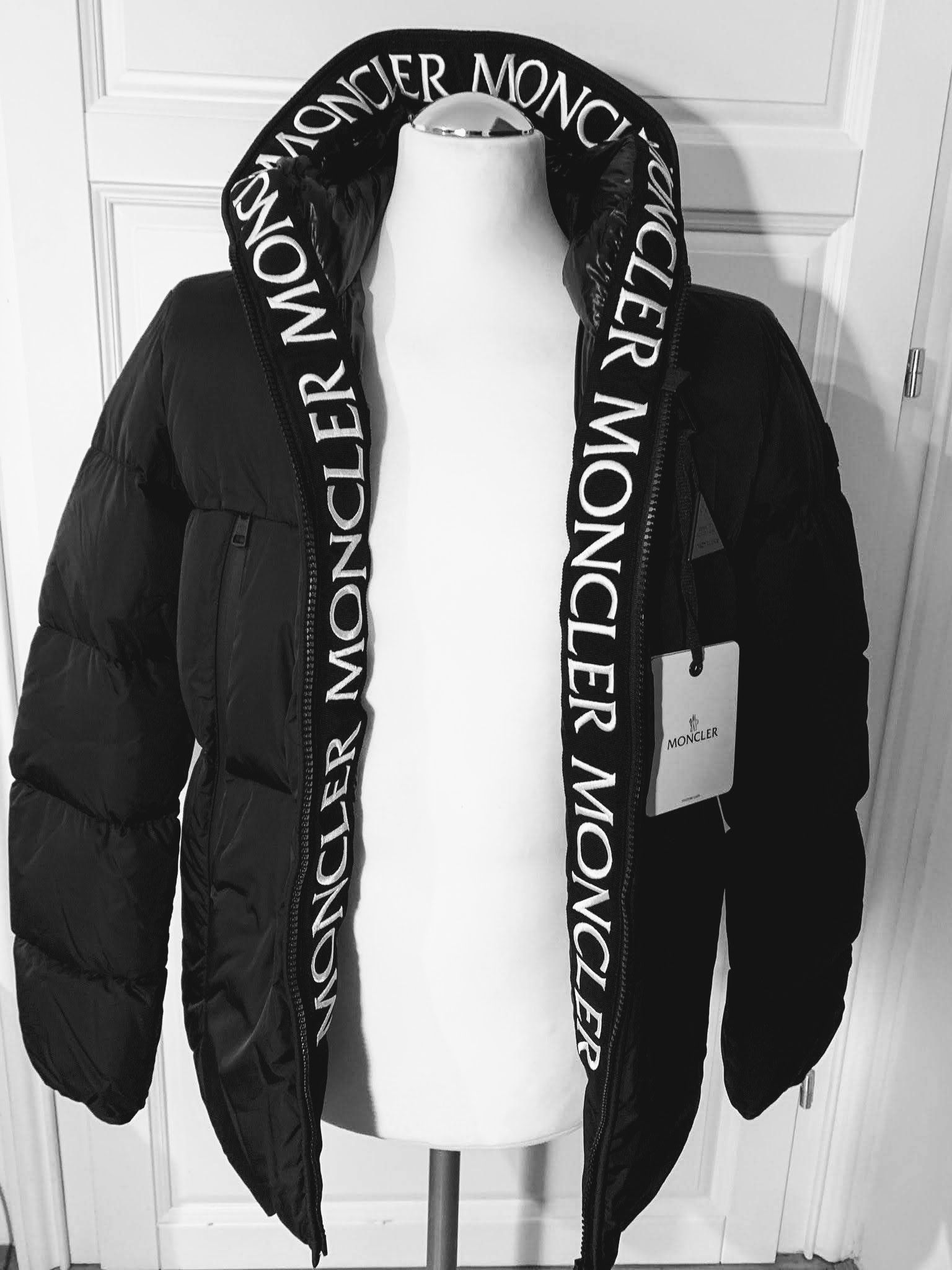 ♪直営店・公式Online♪Moncler MONTCLA DHL配送 (MONCLER/ダウン