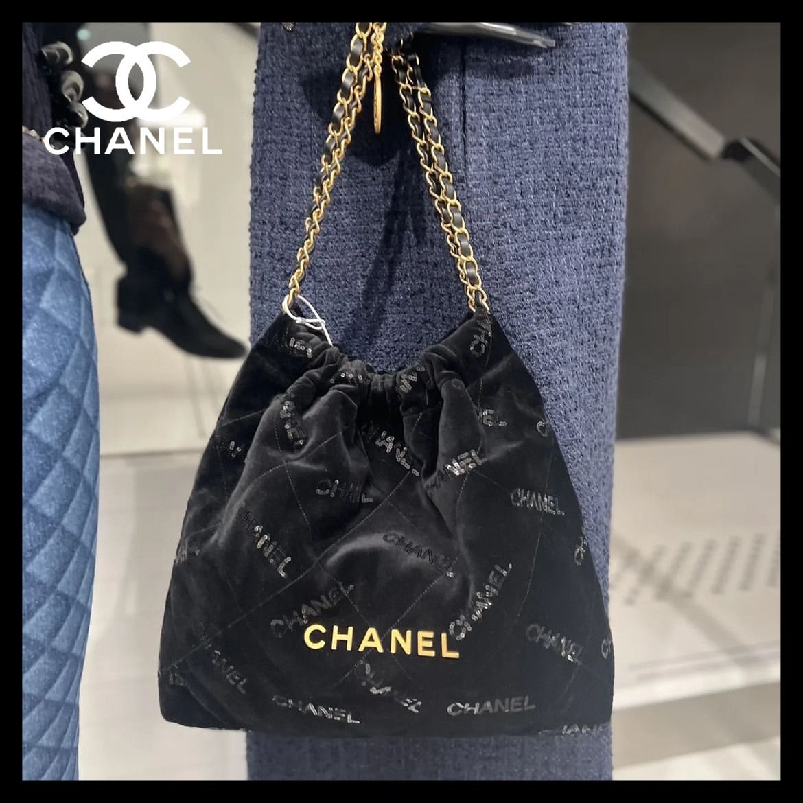 スパンコールロゴが可愛い♡】CHANEL 22 ハンドバッグ (CHANEL/トート