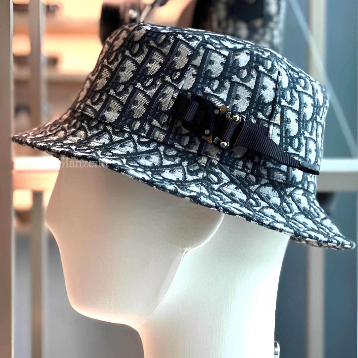 上品に格上げ♪【Dior】オブリーク バケットハット (Dior/ハット