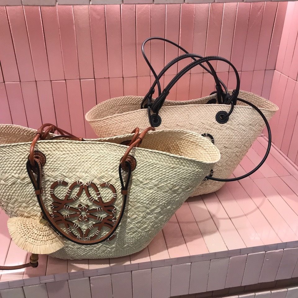 LOEWE】アナグラム バスケットバッグ ミディアムサイズ (LOEWE/かご