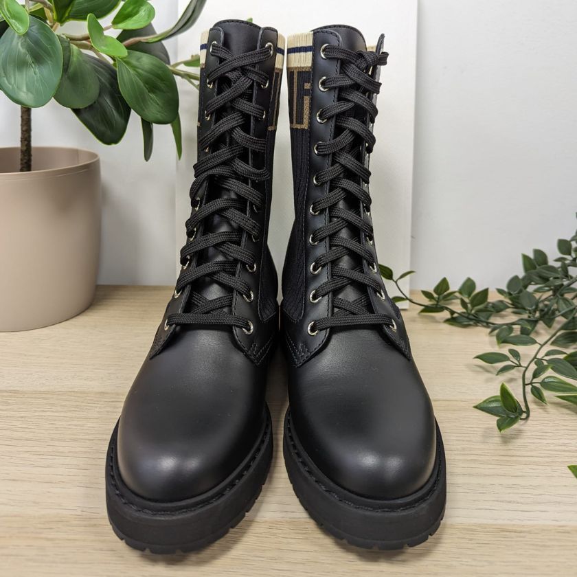 6万取引突破☆UPS速達便利用！【FENDI☆フェンディ】ブーツ (FENDI