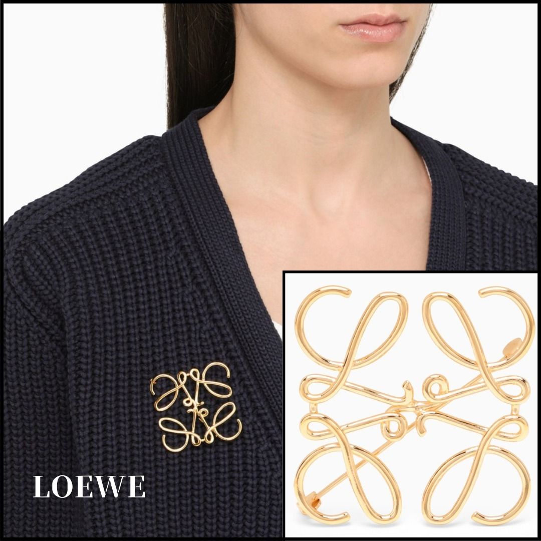 LOEWE ゴールド ロゴブローチ (箱、ポーチ付き) LOEWE ゴールド ロゴ