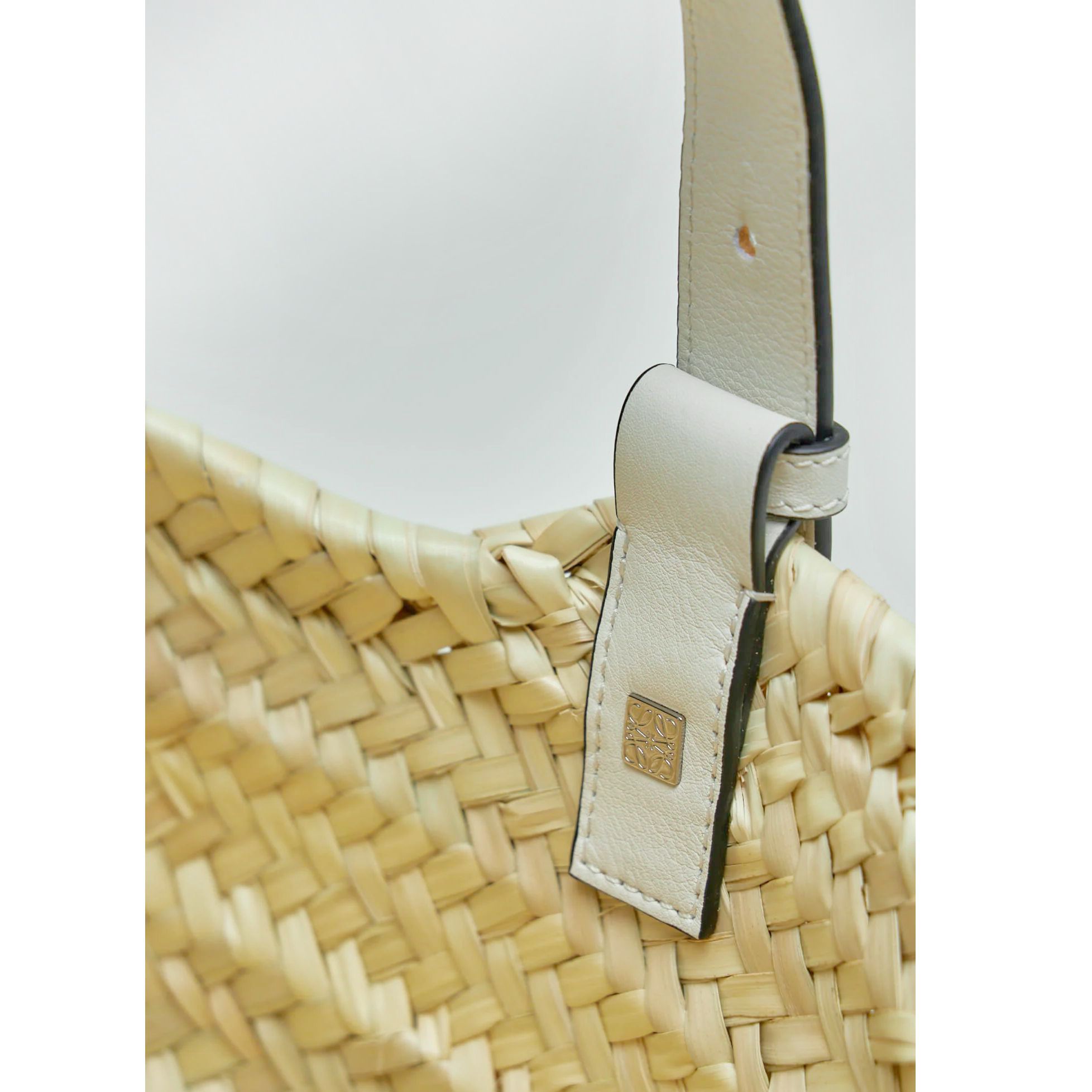 LOEWE】SS24 スモール バスケットバッグ Natural 送料関税込 (LOEWE