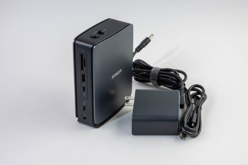 Anker Nanoドッキングステーション」、一部をUSBハブとして持ち出せる