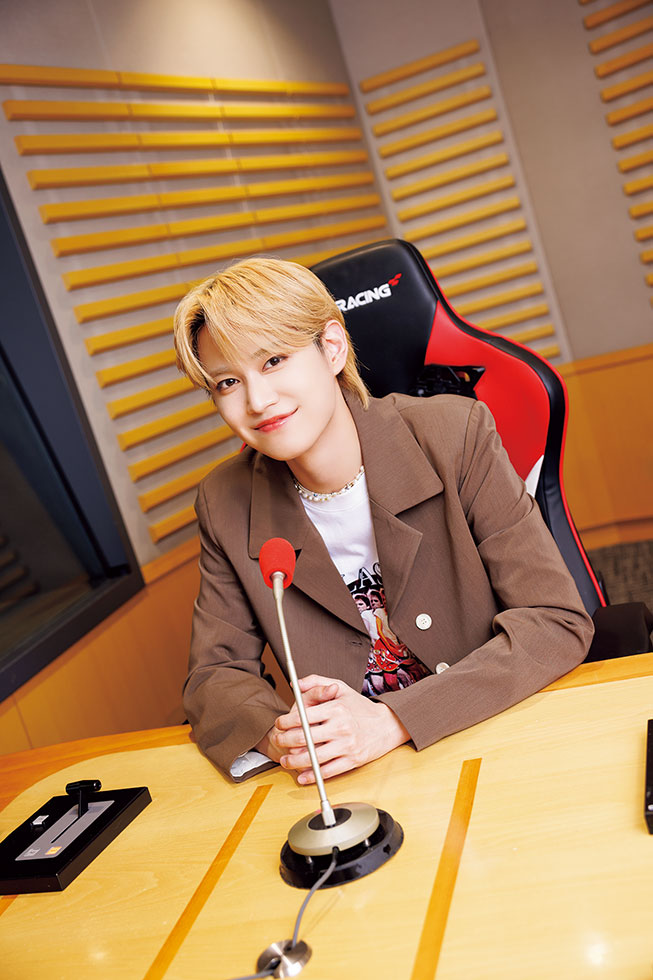 JO1白岩瑠姫 どうやってラジオを聴くか知らなかった僕の使命は：日経