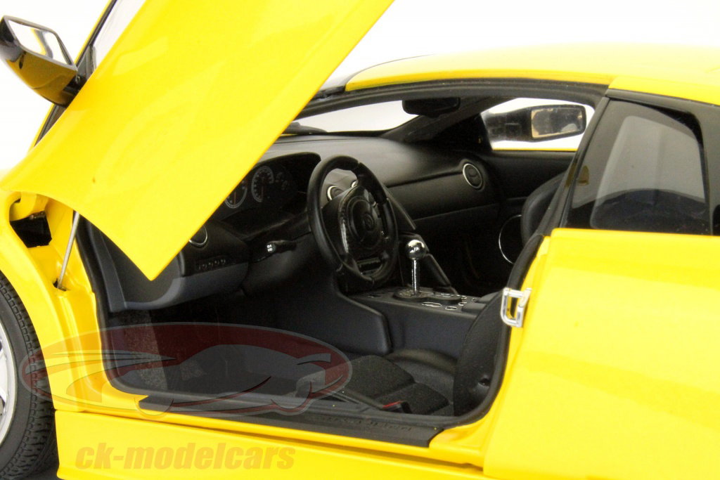 AUTOart 1:12 Lamborghini Murcielago yellow metallic 12071 model