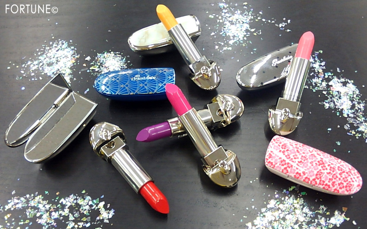 ゲラン》の人気アイテム「ルージュジェ」を自分流にカスタマイズ