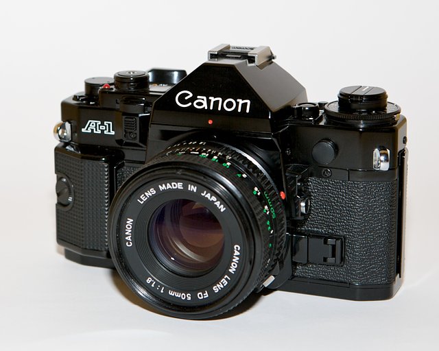 Lomopedia: Canon A-1 · Lomography