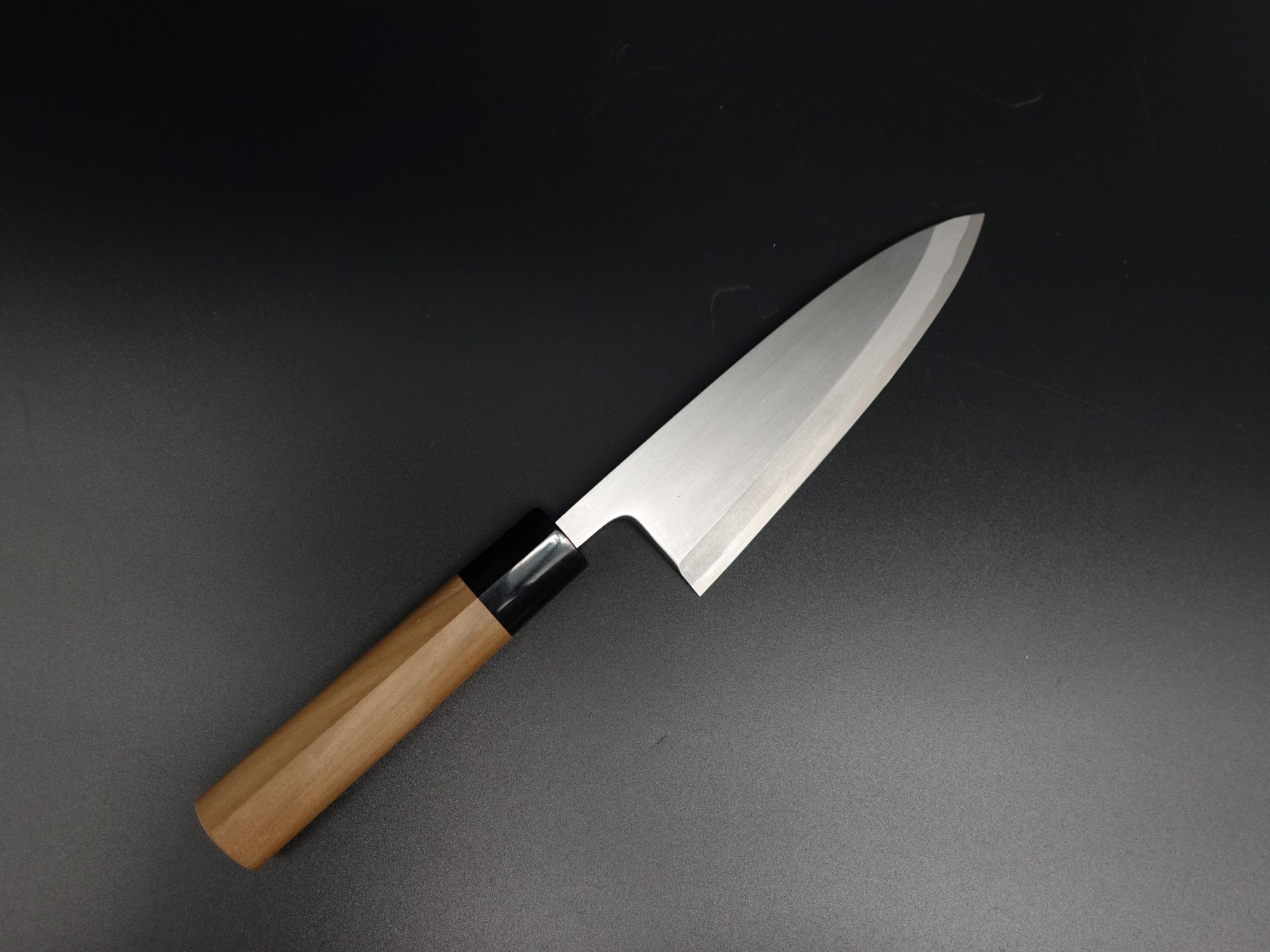 出刃庖丁 - 吉實