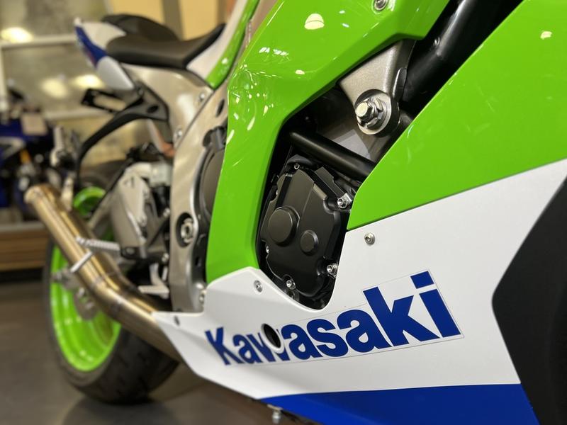 2024 Kawasaki Ninja® ZX™-10R 40th Anniversary Edition ABS