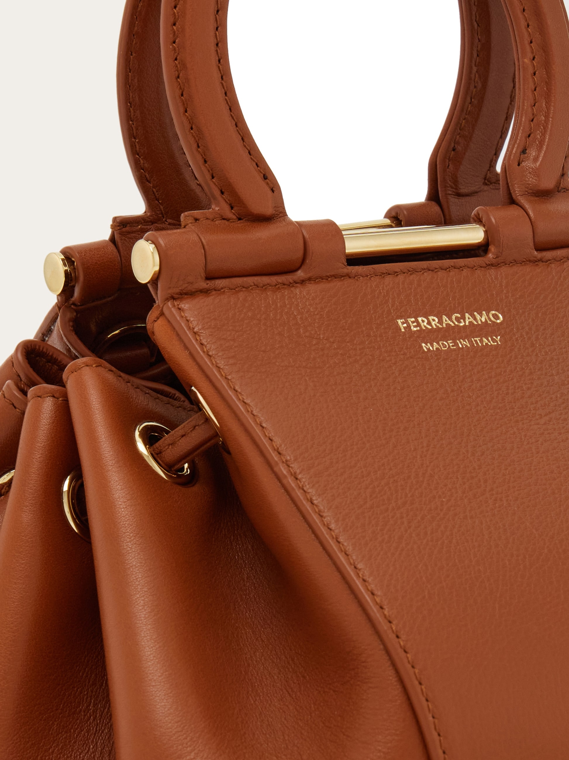 ガンチーニ ハンドバッグ - ウィメンズ | Ferragamo