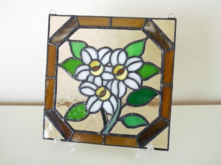 ステンドグラス ミニパネル 白い花 15cm | iichi 日々の暮らしを