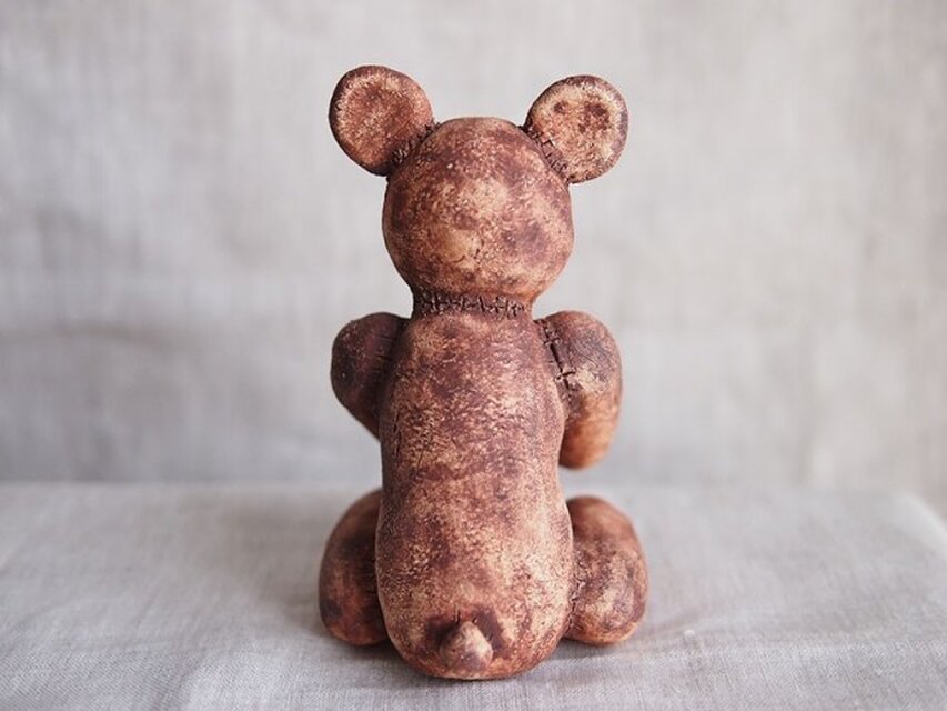 陶のぬいぐるみ（クマのTeddy） | iichi 日々の暮らしを心地よくする
