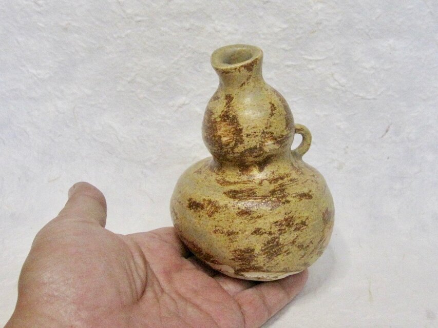 陶器 壁掛け一輪挿し 曲ひょうたん型【190802】 | iichi 日々の暮らし